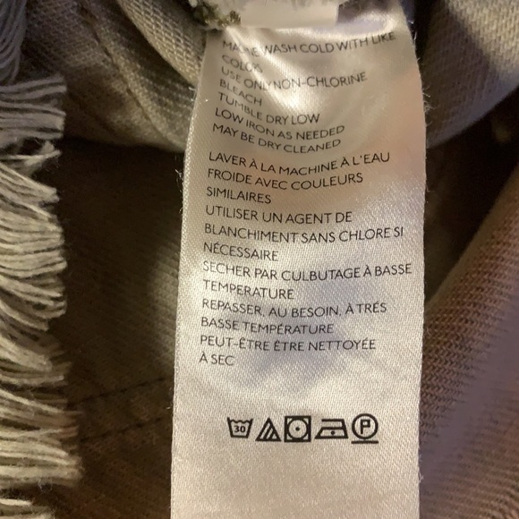 Free People See You Sometime Tan Khaki Pleated Frayed Hem Shorts NWT - Picture 11 of 11